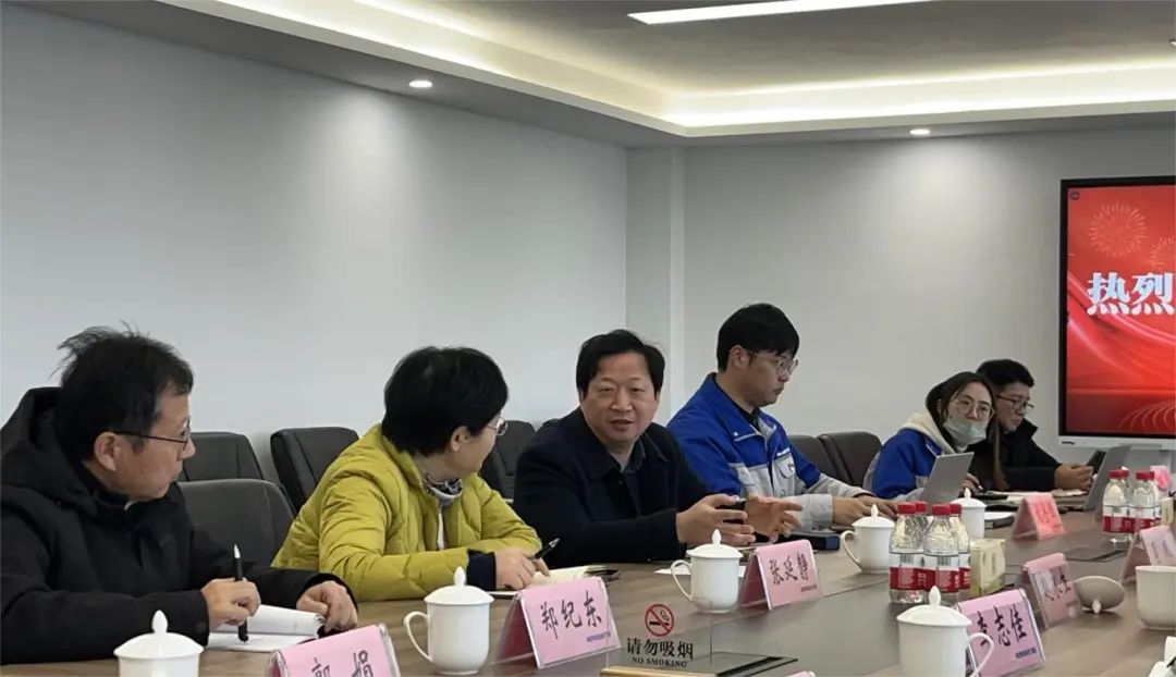 莅临尊龙-(中国)公司官方网站新材调研2.jpg